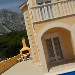 Villa Sunshine *